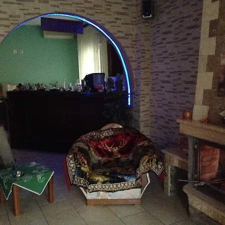 Familia Loutra Volvis