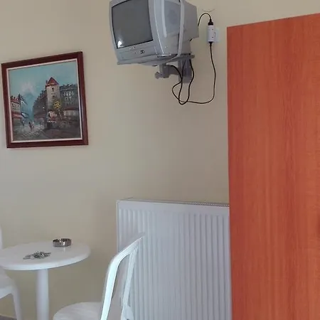 Familia Loutra Volvis